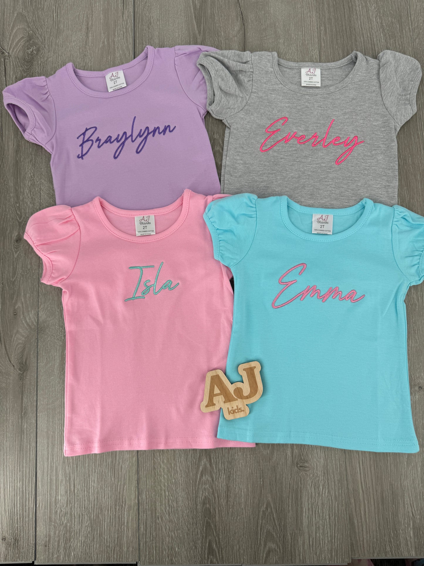 Monogram Me: Girls Puff Sleeve Retro Script Monogram Tee