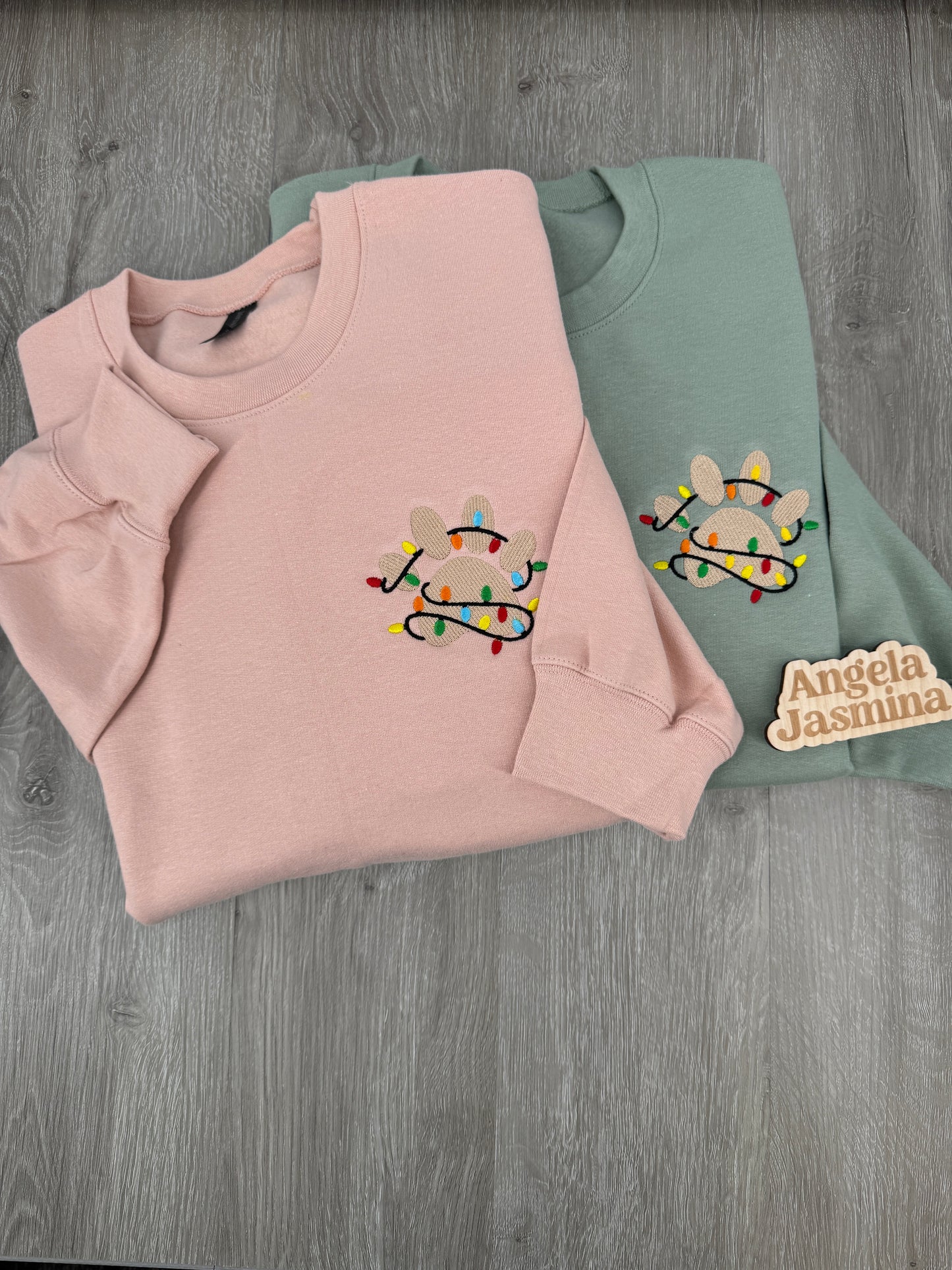 Christmas Paw Embroidered sweatshirt